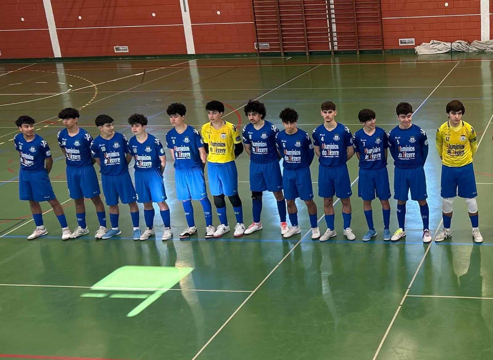Juvenis Futsal: UD Cariense conquista Campeonato Distrital I Divisão